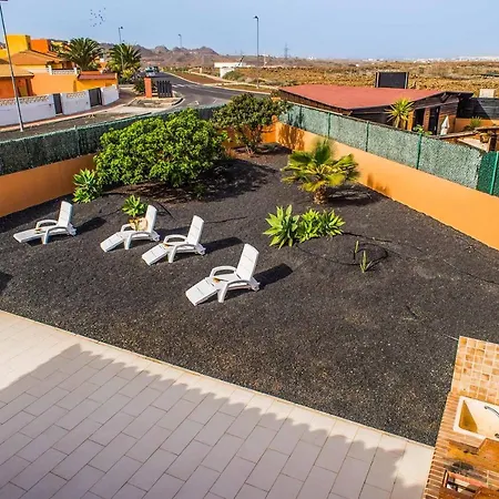 Canaria Villa